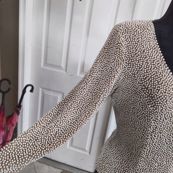 ♥️♥️Unique,extraordinary by Riazee Boutique Beaded "Pearls"Top  Size 6 - Picture 6 of 11